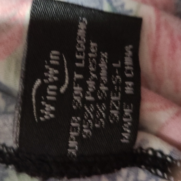 Leggings. - Picture 3 of 3